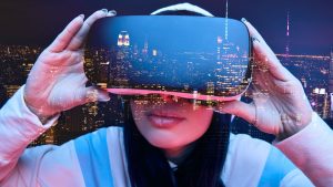 Realitatea Mixtă în educație: Descoperă cum AR și VR transformă sălile de clasă, simulările și experiențele de studiu imersive